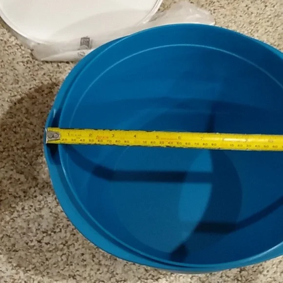 Tupperware Aqua Container - Picture 11 of 15